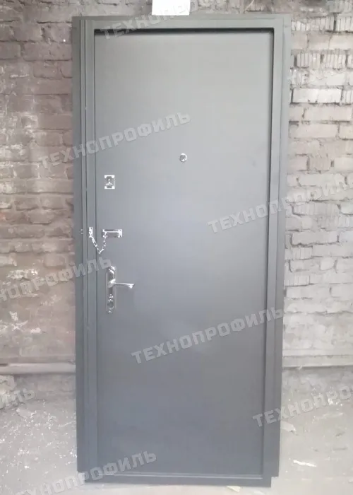 Дверь для акцизных марок — наружная сплошная дверь